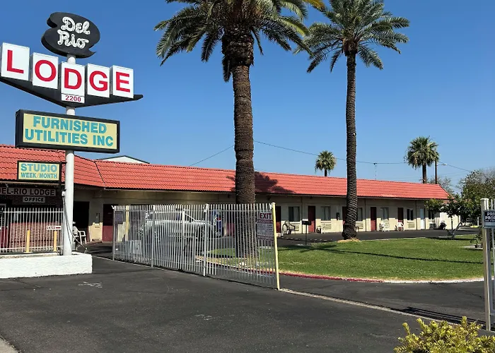 Del Rio O Near Downtown 2*