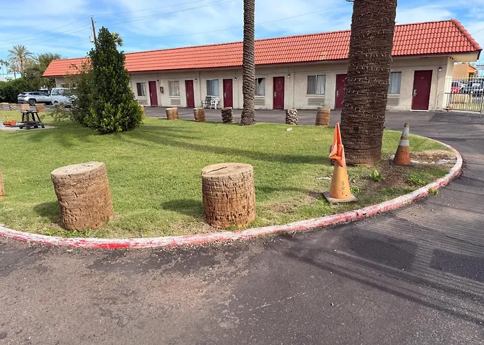 Hotel Del Rio O Near Downtown Mesa