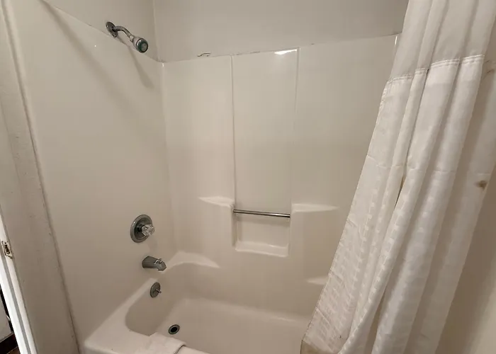 Hotel Del Rio O Near Downtown 2*