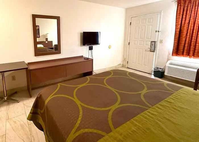 Del Rio O Near Downtown 2* Mesa